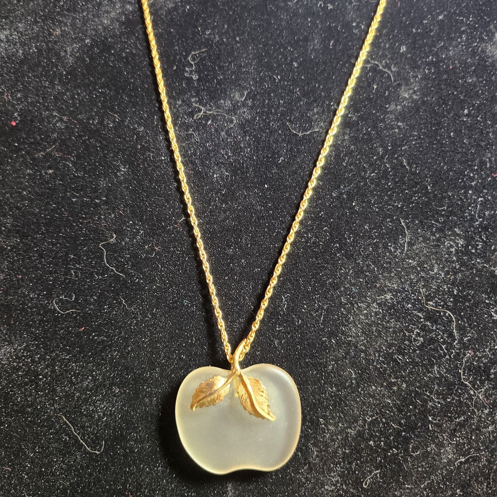 Chic Gold Apple Pendant Necklace